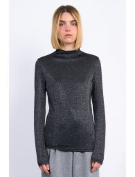 Iridescent undershirt