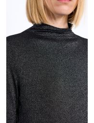 Iridescent undershirt