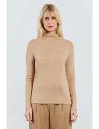 Iridescent undershirt