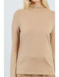 Iridescent undershirt