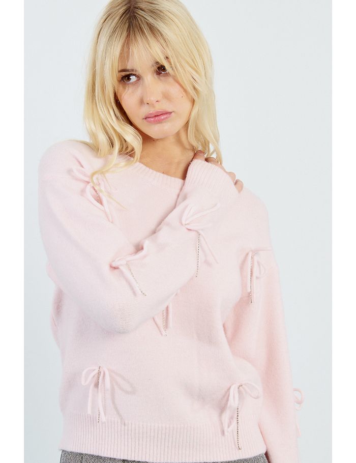 Embossed bow sweater