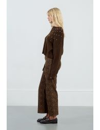 Pull en maille cloutée