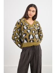 V-neck sweater, leopard