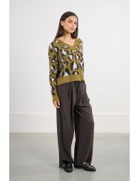 V-neck sweater, leopard