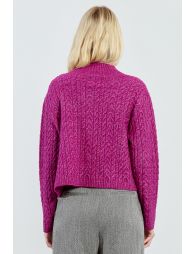 Pull croisé, en maille torsadée