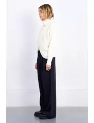 Pull croisé à col roulé