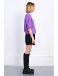 Short-sleeved sweater with beaded flowers