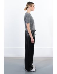 Short-sleeved sweater with sequin bow