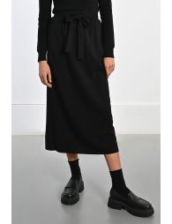 Long skirt, tie belt