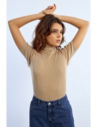 Jerseyde manga corta cuello alto