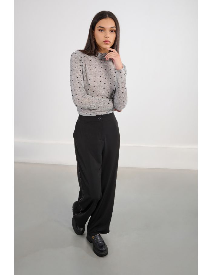 Straight pants