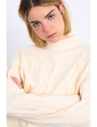 Pull en maille torsadée