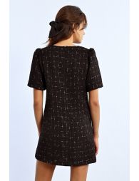 Robe en tweed, manches bouffantes