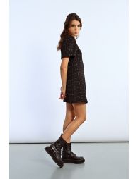 Robe en tweed, manches bouffantes