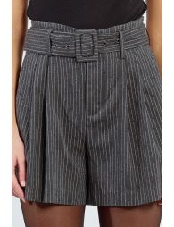 Mini-shorts, high waist