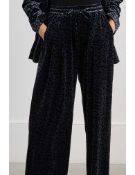 Velvet trousers, leopard print