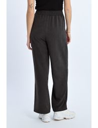 Pantalónlargo perneras anchas