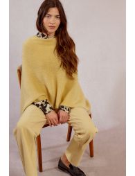 Soft fringed poncho