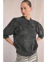 Pull texturé et irisé