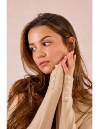Fine knitted sweater, buttoned