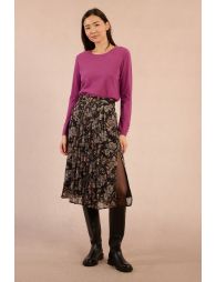Fine knitted sweater, buttoned