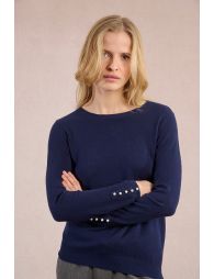 Fine knitted sweater, buttoned