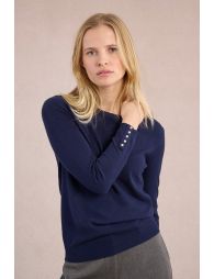 Fine knitted sweater, buttoned