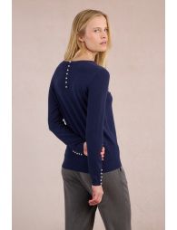 Fine knitted sweater, buttoned