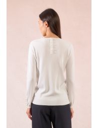 Fine knitted sweater, buttoned