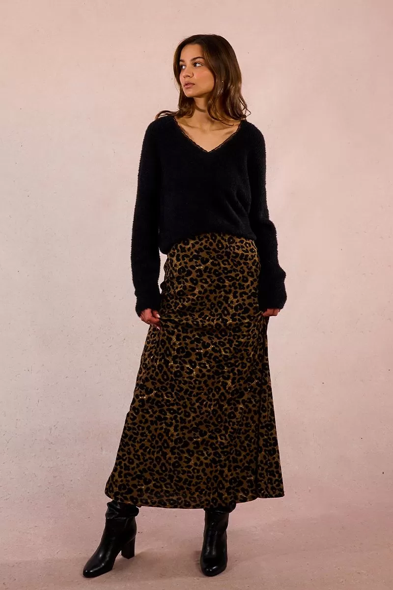 Pull col V dentellé