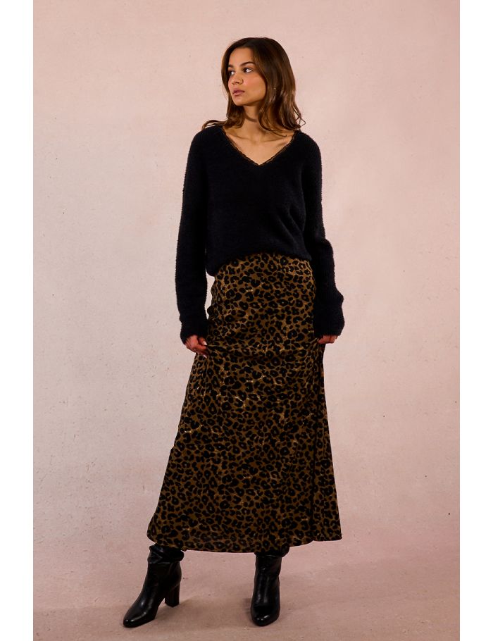 Pull col V dentellé