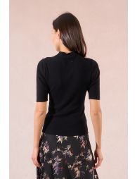 Ribbed short-sleeved sweater