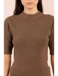 Pull côtelé à manches courtes