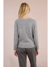 Sweater sprinkled with sequins