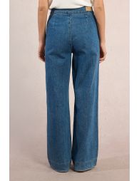 Pantalónvaquero corte acampanado