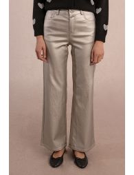 Wide-leg and coated pants