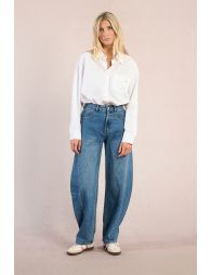 Pantalón de mujer vaquero, corte amplio ¨Balloon¨