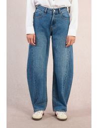 Pantalón de mujer vaquero, corte amplio ¨Balloon¨