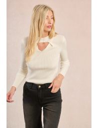 Knitted sweater with cut-out on the bust