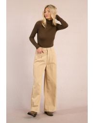 Wide pleated trousers