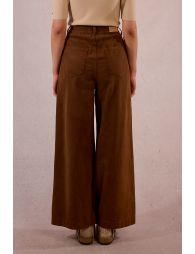 Wide pleated trousers