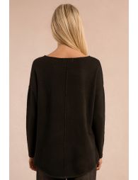 Straight knit sweater