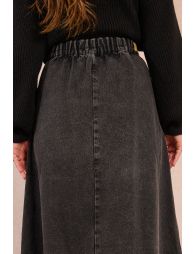Longue jupe en denim brut