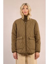 Quilted and oversized jacket