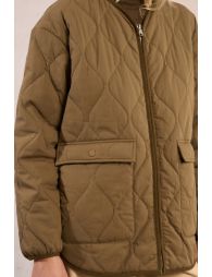Quilted and oversized jacket