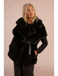 Fur-effect sleeveless jacket