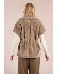 Fur-effect sleeveless jacket