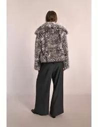 Veste courte en fausse fourrure