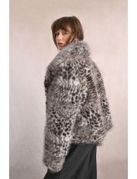 Short faux fur jacket