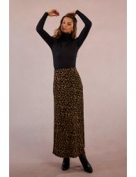 Thin turtleneck